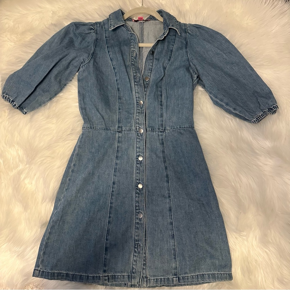 Super cute denim button down dress
